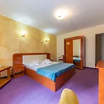 Amphitryon Bucharest