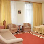 Amphitryon Hotel 3*