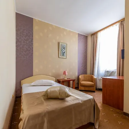 Amphitryon Hotel 3*