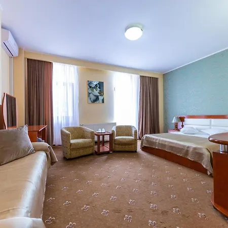 Amphitryon 3* Boekarest