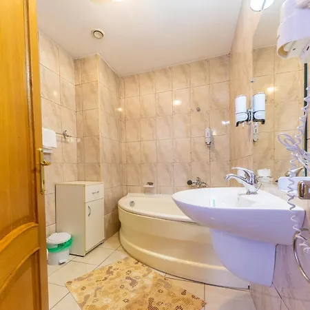 Amphitryon בוקרשט