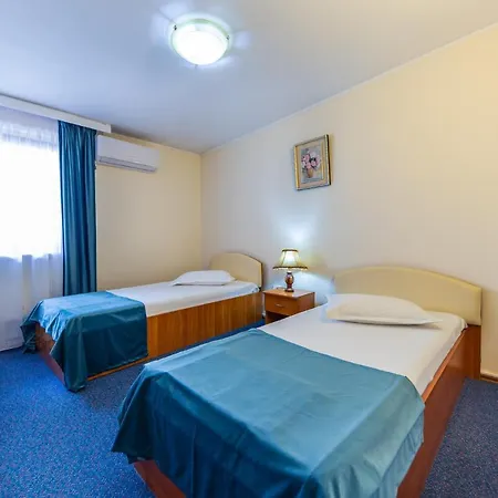 Amphitryon 3* Bucarest
