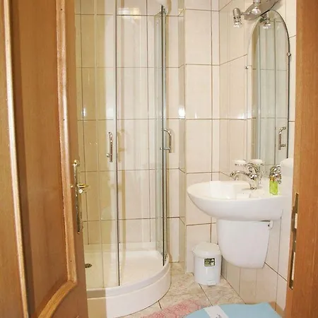 Otel Amphitryon Bükreş