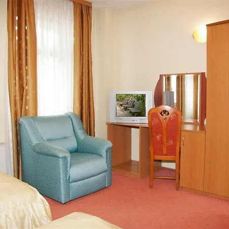 Otel Amphitryon Bükreş
