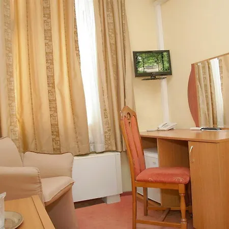 Amphitryon Отель 3*