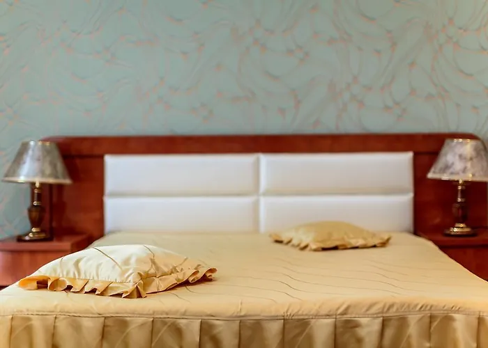 Amphitryon 부쿠레슈티