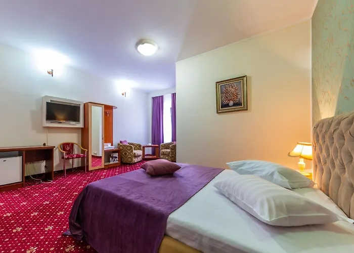 Amphitryon 3* Boekarest