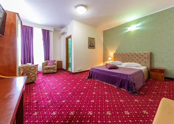 Amphitryon Hotel 3*