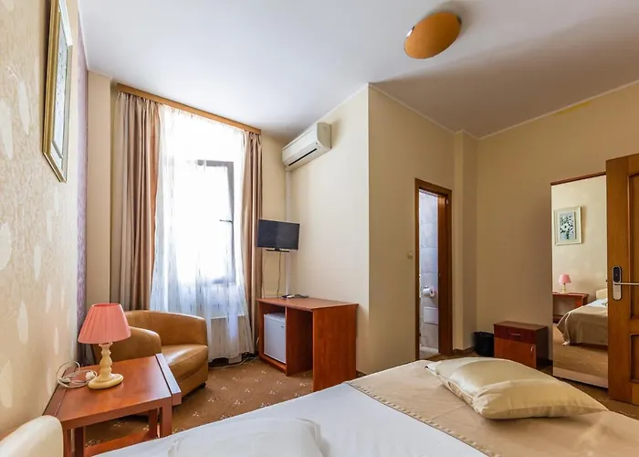 Amphitryon 3* Boekarest