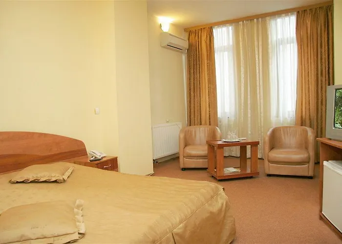 Amphitryon Boekarest