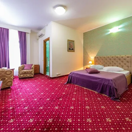 Amphitryon Готель 3*